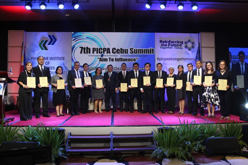 https://picpa-cebu.com/wp-content/uploads/2019/07/Induction-of-Officers-968x645.jpg